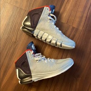 Adidas-Derrick Rose Basketball Shoes